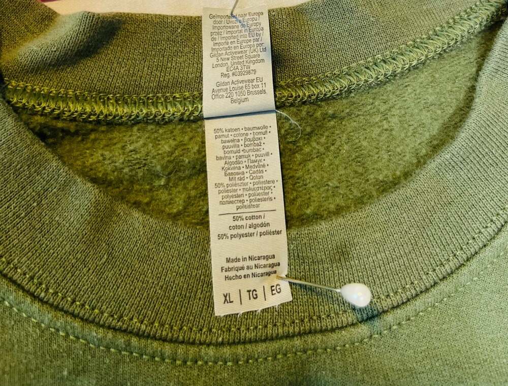 Christmas Squirrels Holiday Crewneck Sweatshirt Festive Woodland Cottagecore Coz - Picture 5 of 7